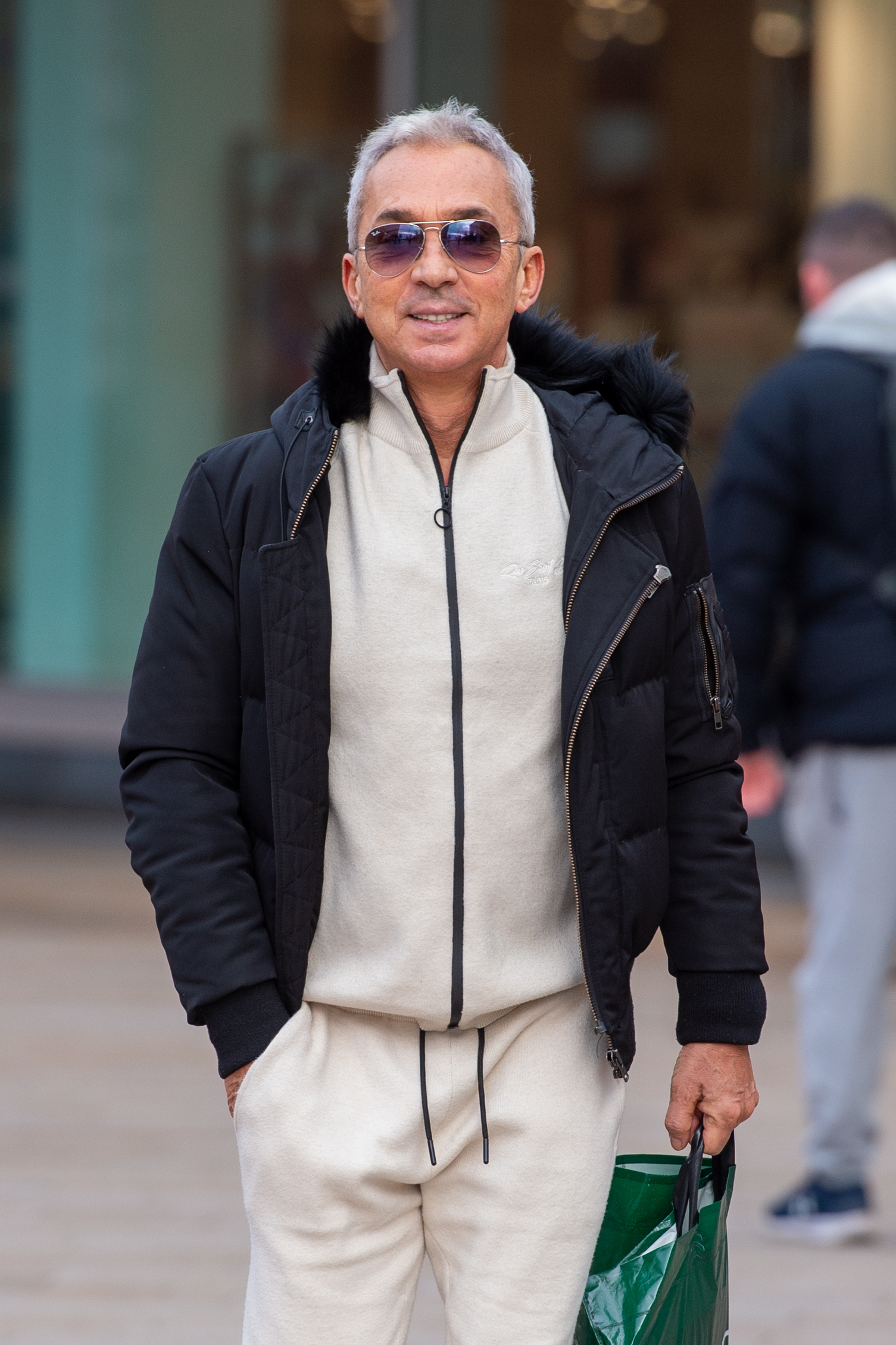 Bruno Tonioli wearing sunglases