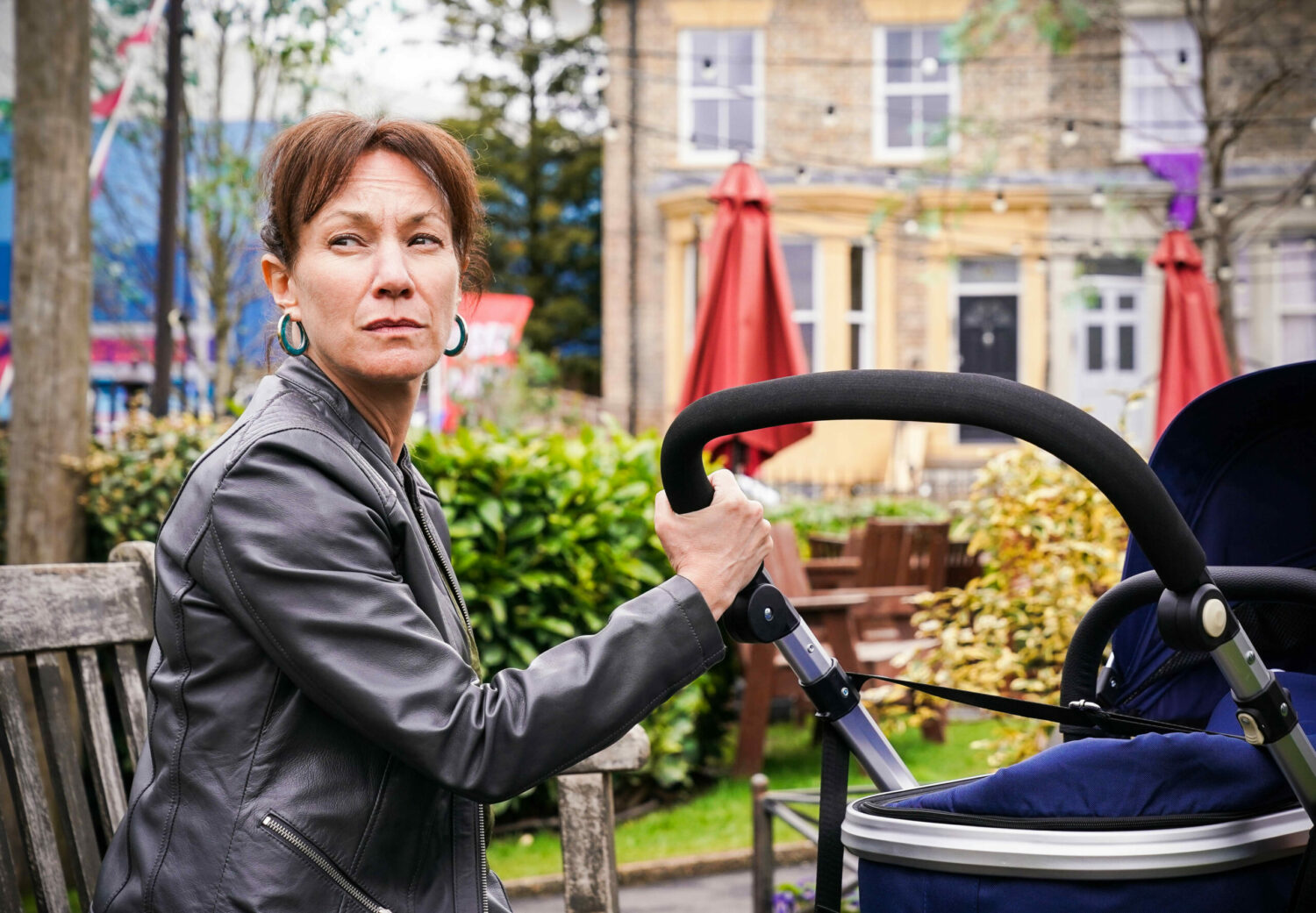 Rainie Highway is clearly struggling with the baby