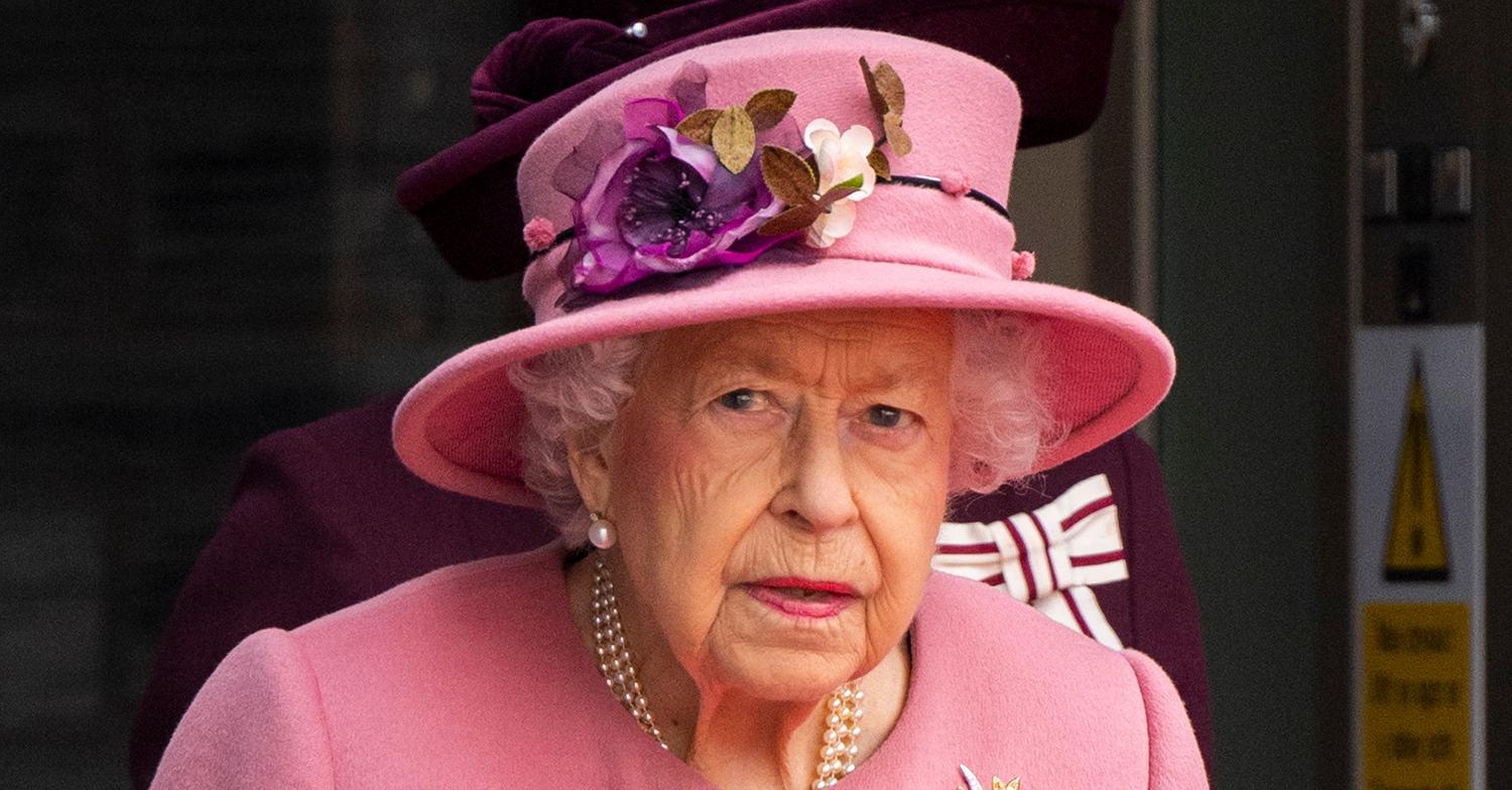 The Queen news: Monarch 'opens homes to Ukrainian refugees'