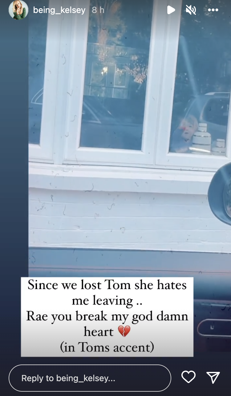 Kelsey's daughter, Rae, waving from the window, on Tom Parker's widow Kelsey's Instagram story