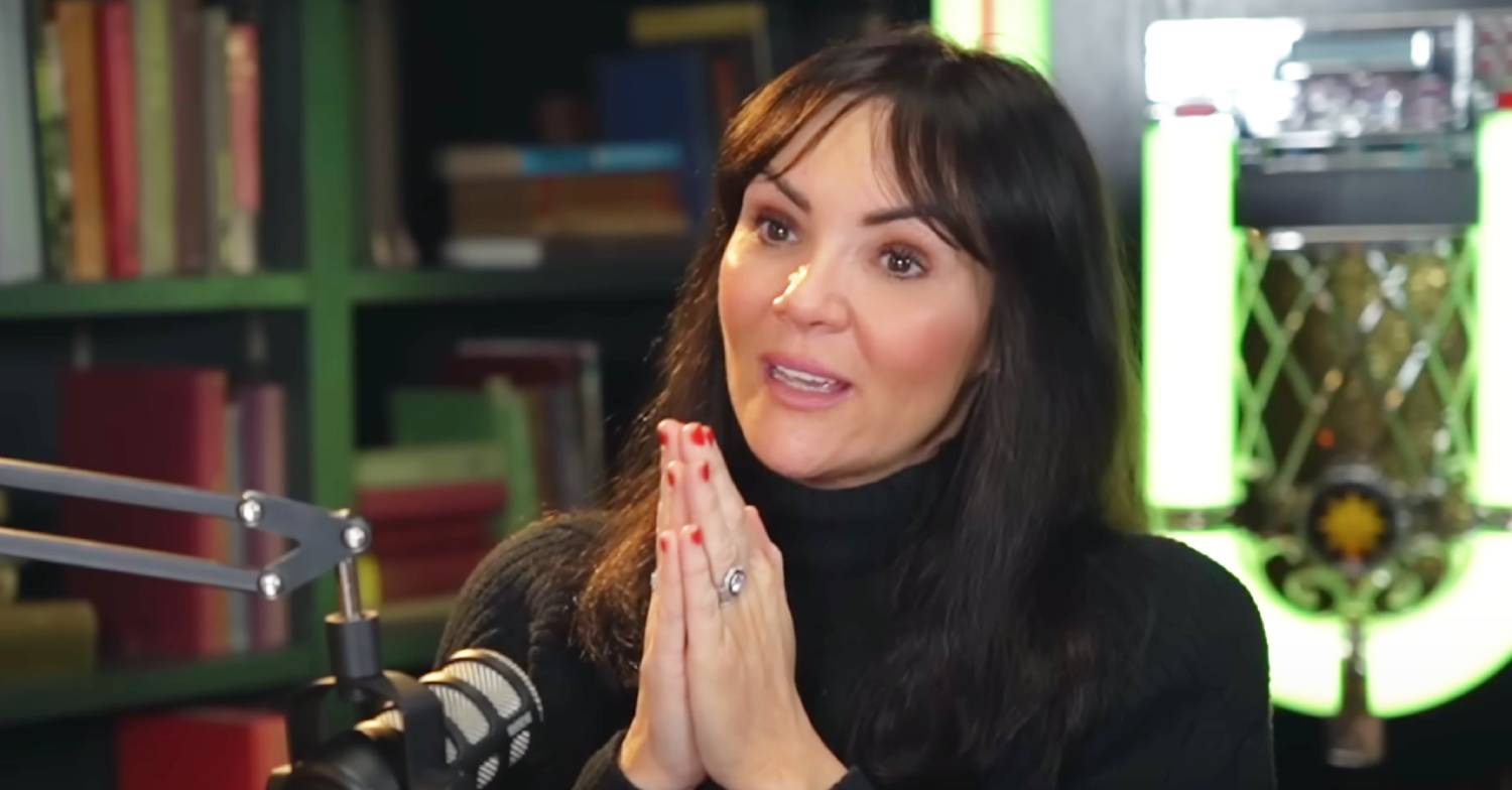 Martine McCutcheon puts her hands together