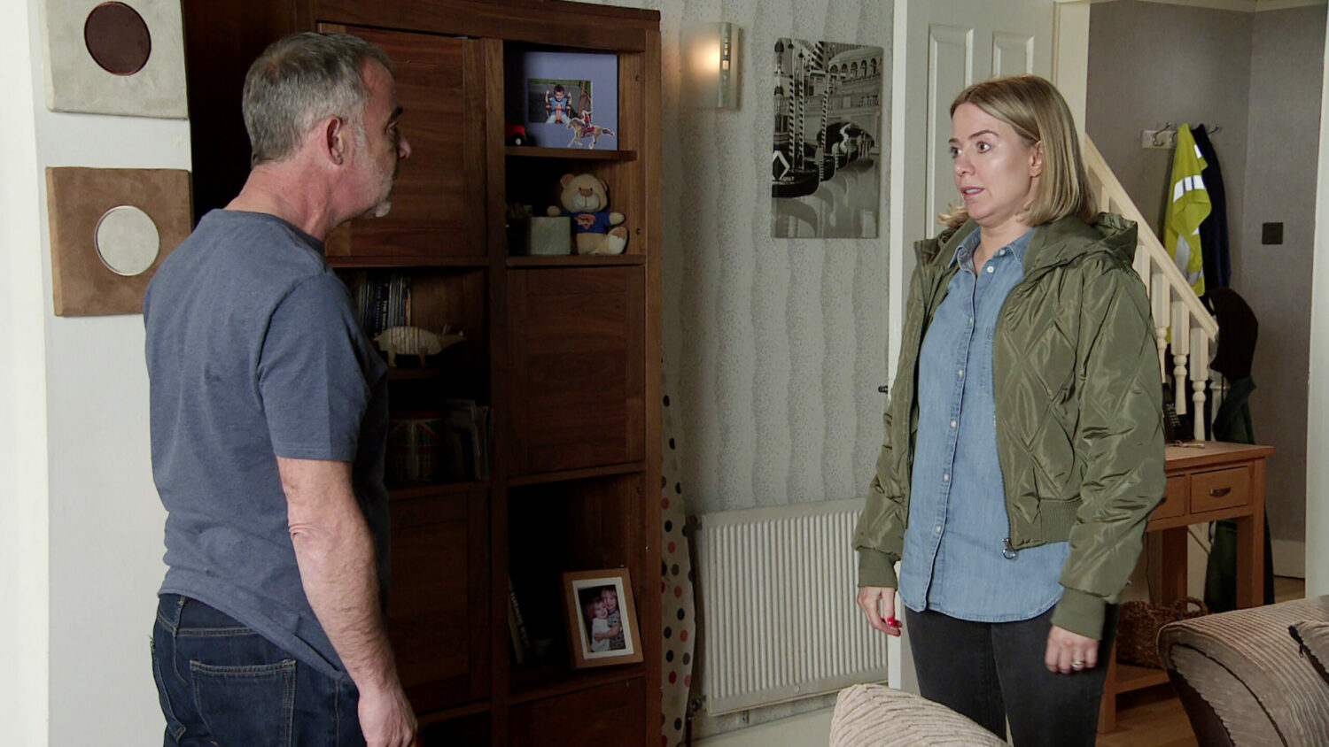 Kevin and Abi talking in Coronation Street
