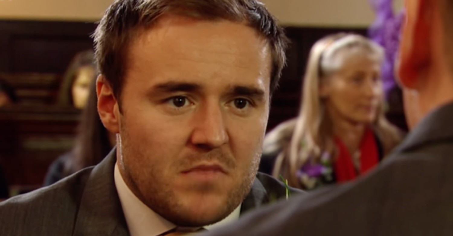 Alan Halsall playing Tyrone Dobbs in an old episode of Coronation Street