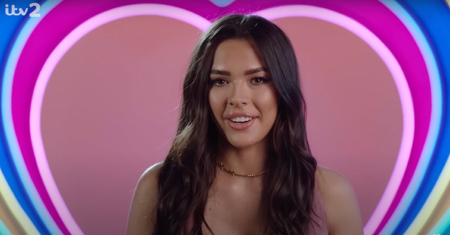 Michael Owen's daughter, Gemma Owen in her Love Island VT