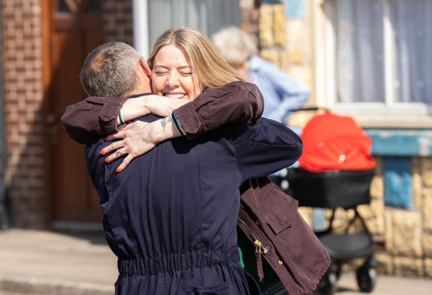 Kevin and Abi hugging Corrie