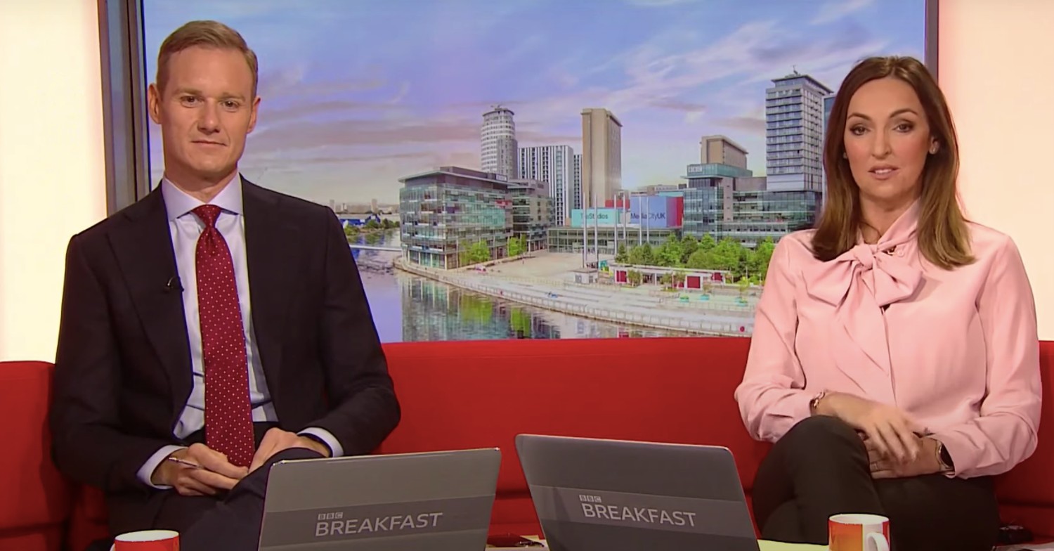 Dan Walker in a suit on BBC Breakfast