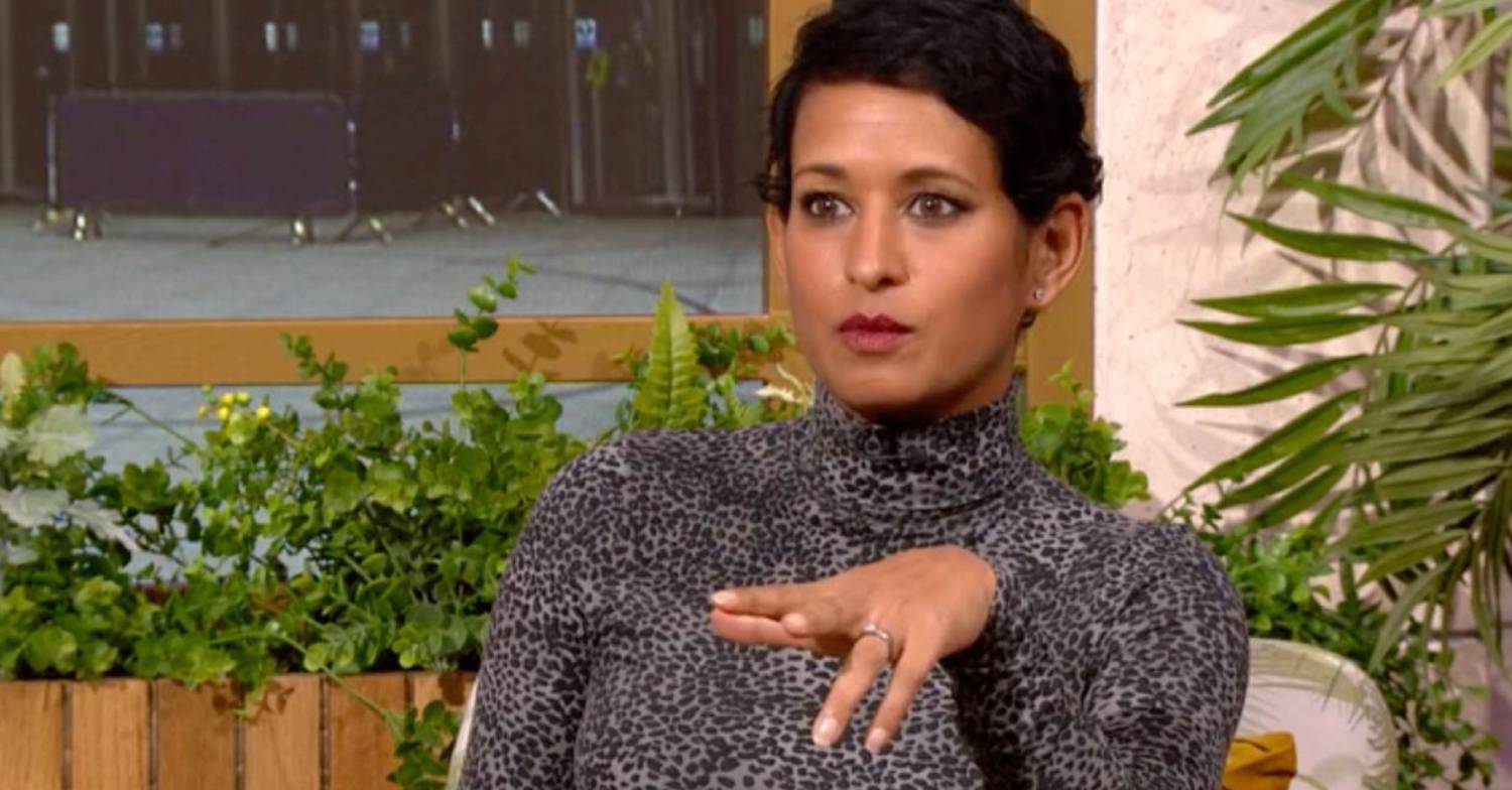 Naga Munchetty points her fingers