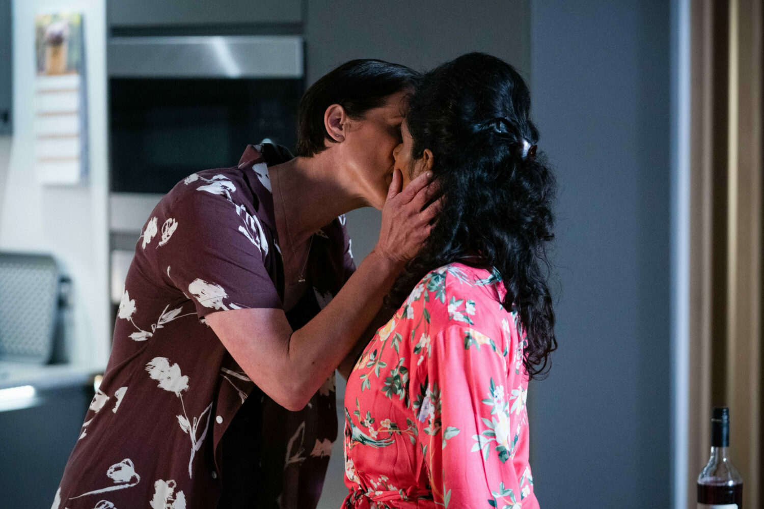 EastEnders Eve tries to kiss Suki