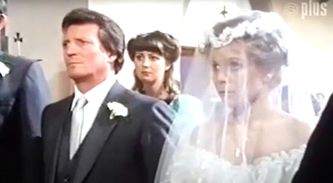 Susan and Mike get married in Coronation Street