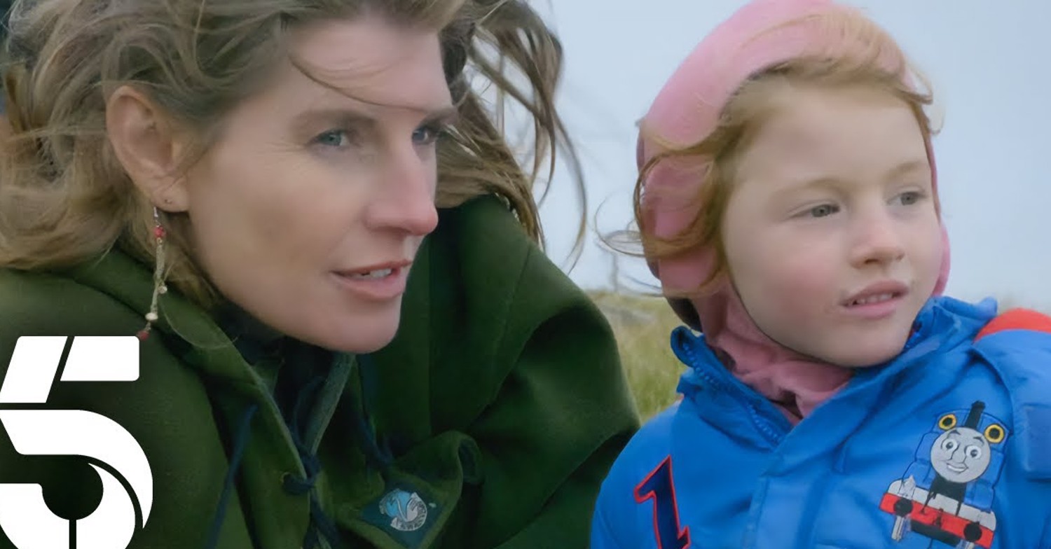 Amanda Owen and her daughter