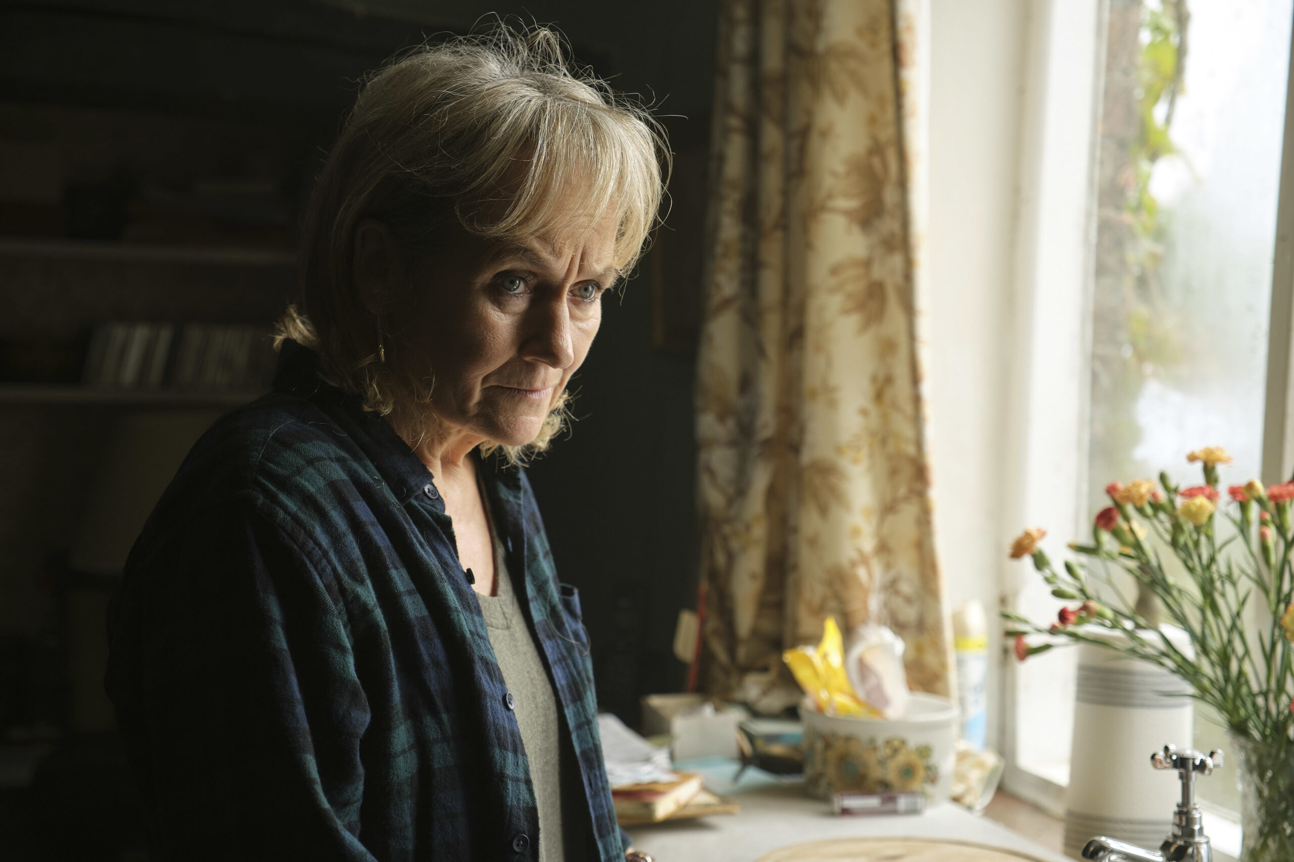 Lorraine Ashbourne as Daphne Sparrow