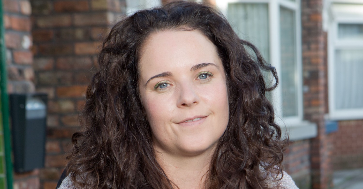 Izzy Armstrong in Coronation Street promo pic