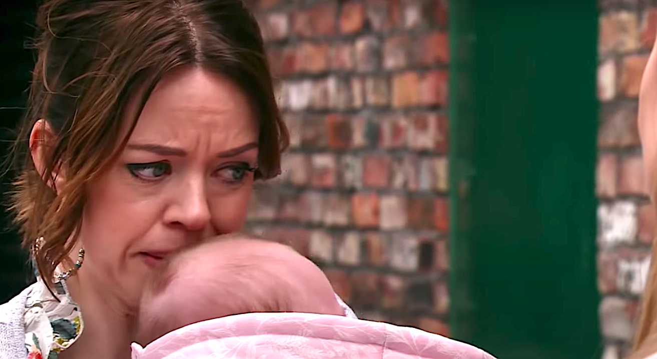 Toyah cries as she holds baby Susie in Coronation Street