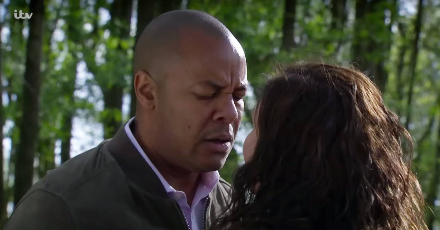 Emmerdale's Chas and Al have an intense discussion