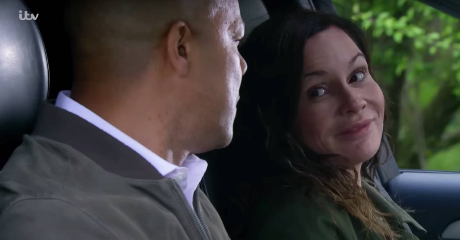 Emmerdale's Chas smiles at Al