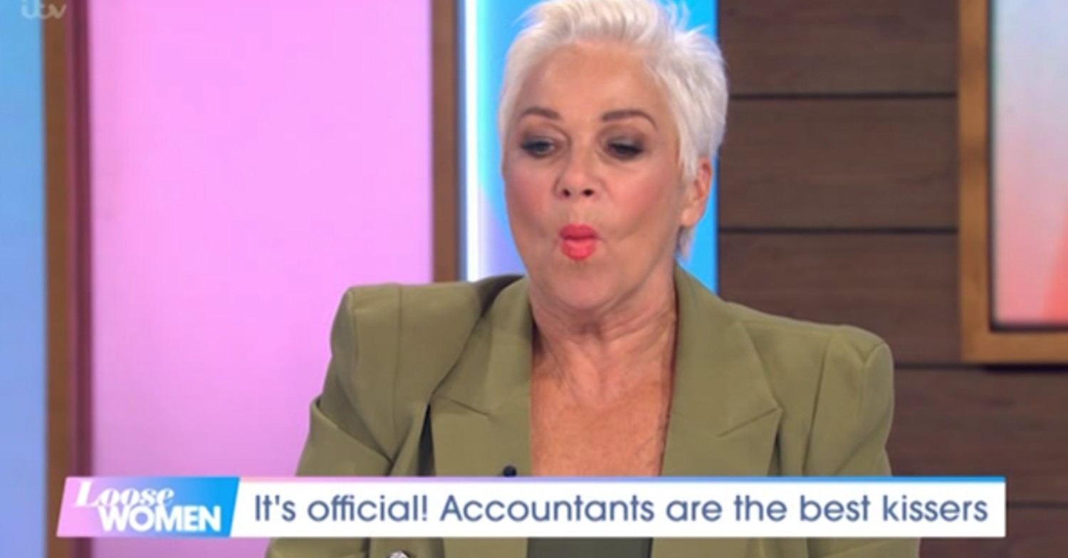 Denise Welch wearing green on Loose Women today