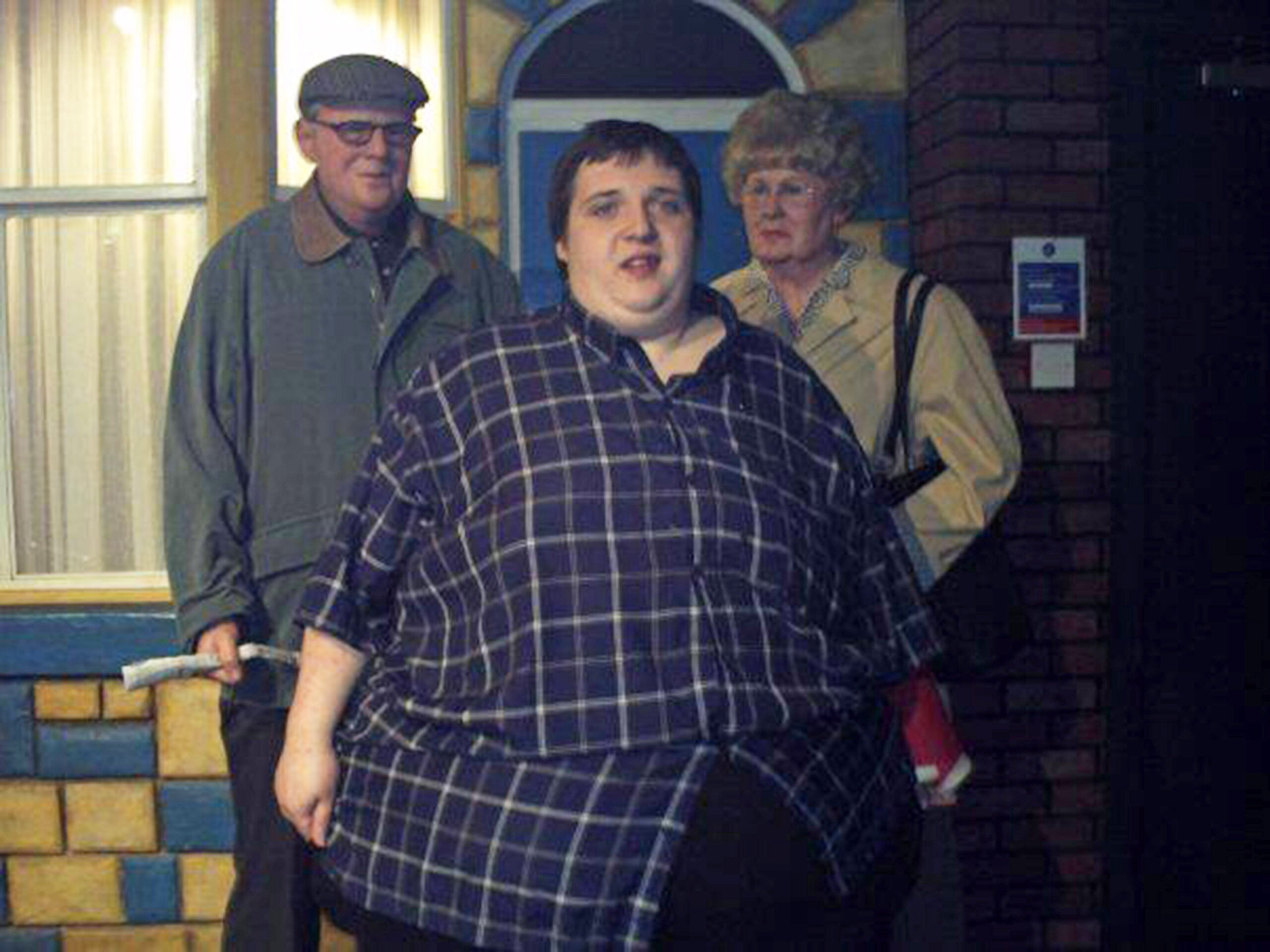 Britains fattest man posing on Coronation Street