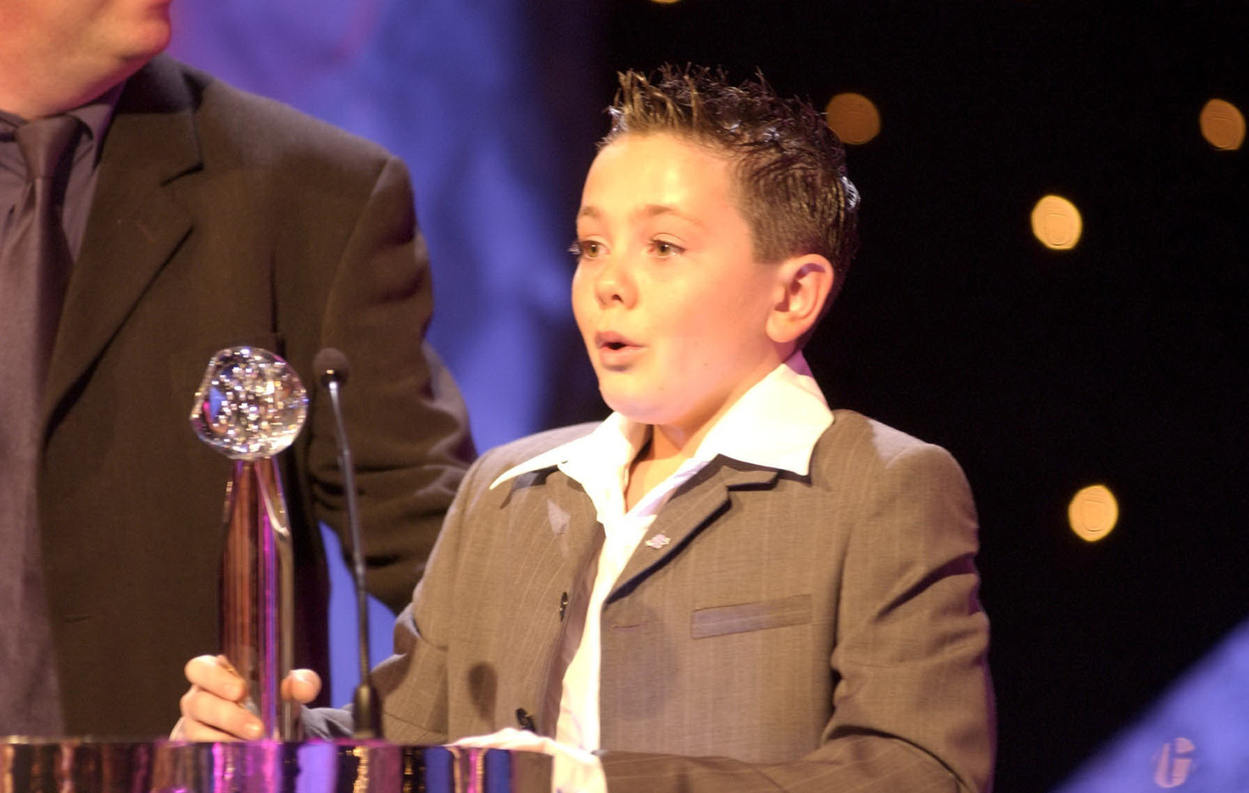 Ray Quinn winning an award for Brookside