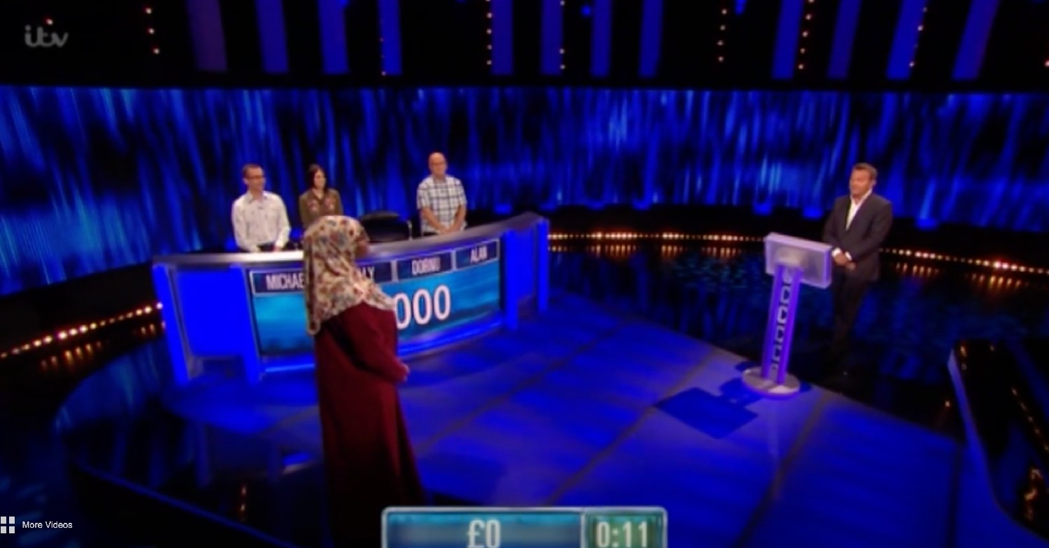 Bradley Walsh asking Dornu questions on The Chase