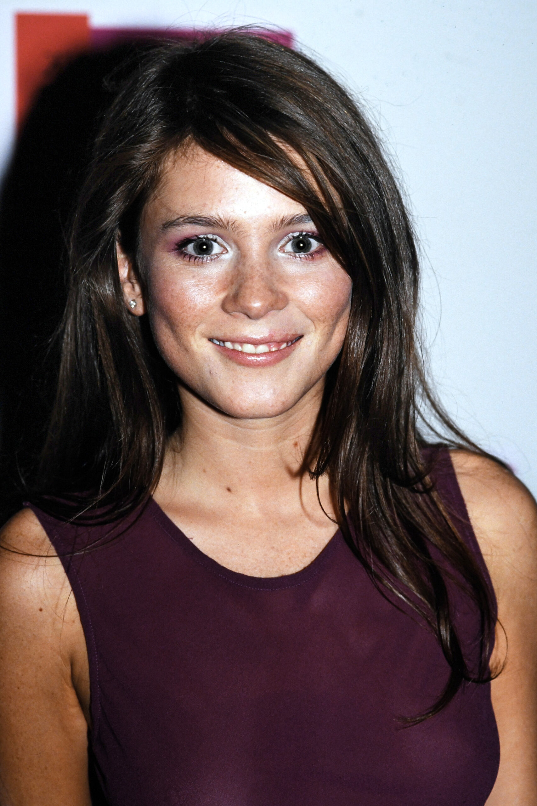 Anna Friel pictured smiling in 1995