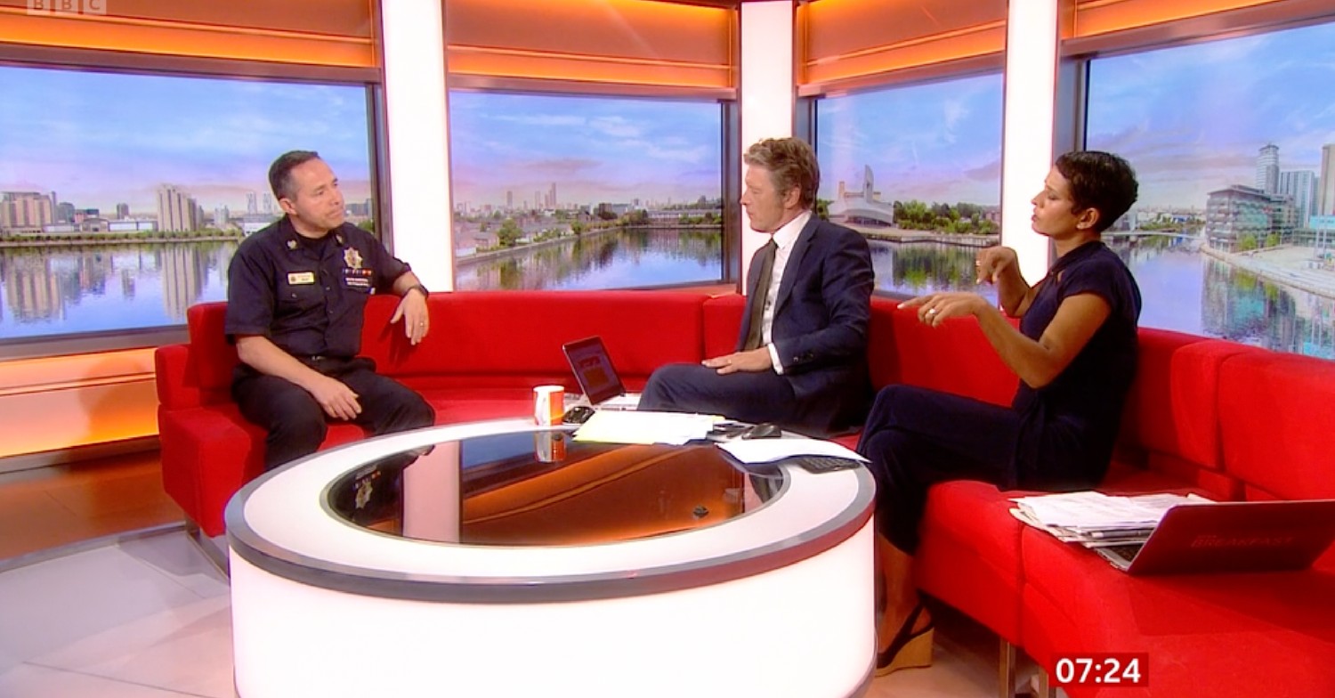 Naga Munchetty and Charlie Stayt speaking to a firefighter on BBC Breakfast today (Credit: BBC)
