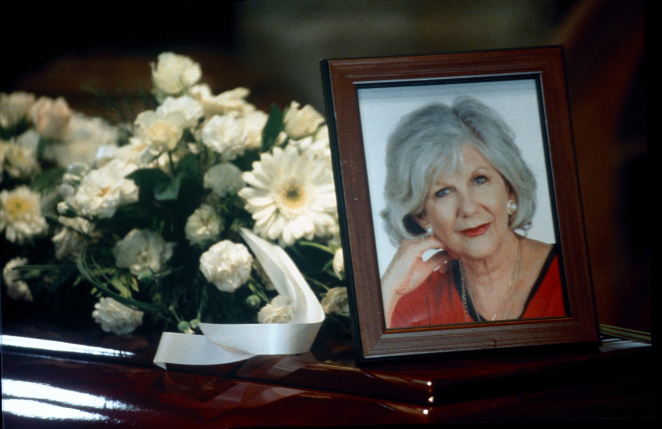 Madge funeral Neighbours