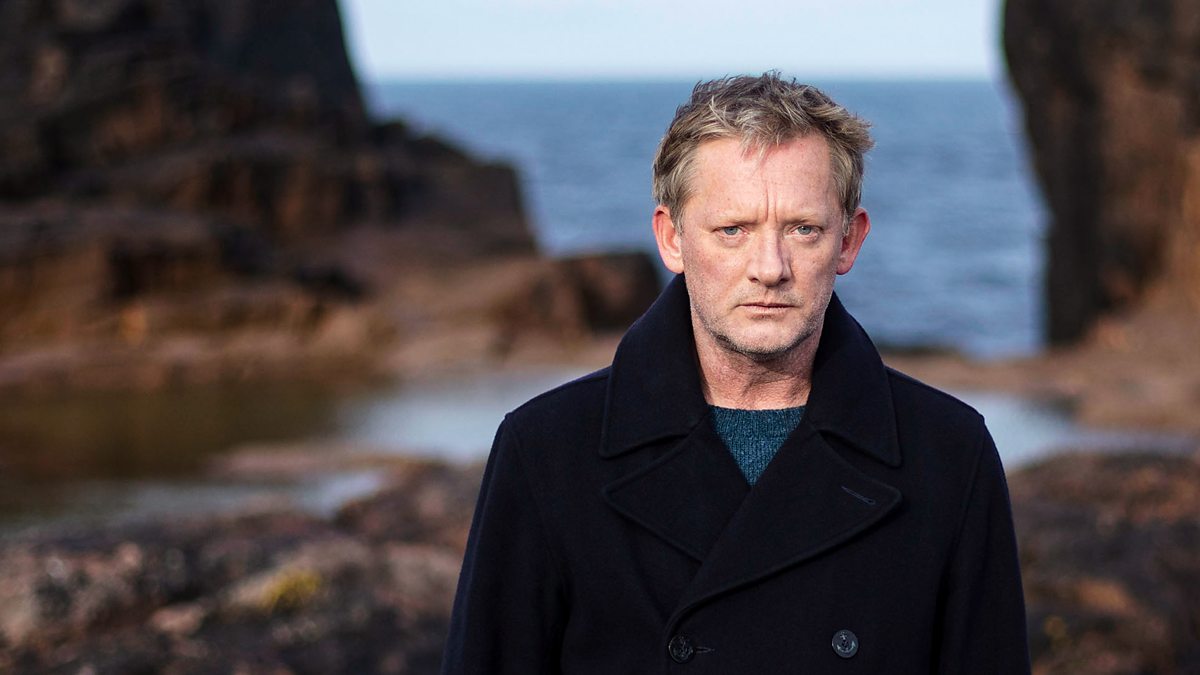 Douglas Henshall in Shetland Series 6
