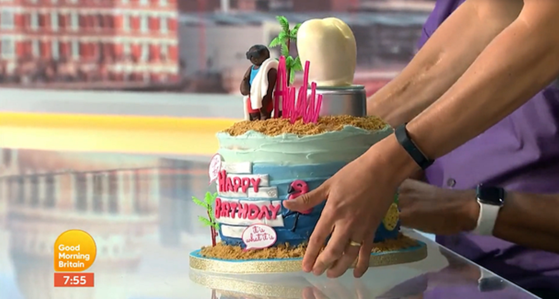 Andi Peters on GMB today with a birthday cake