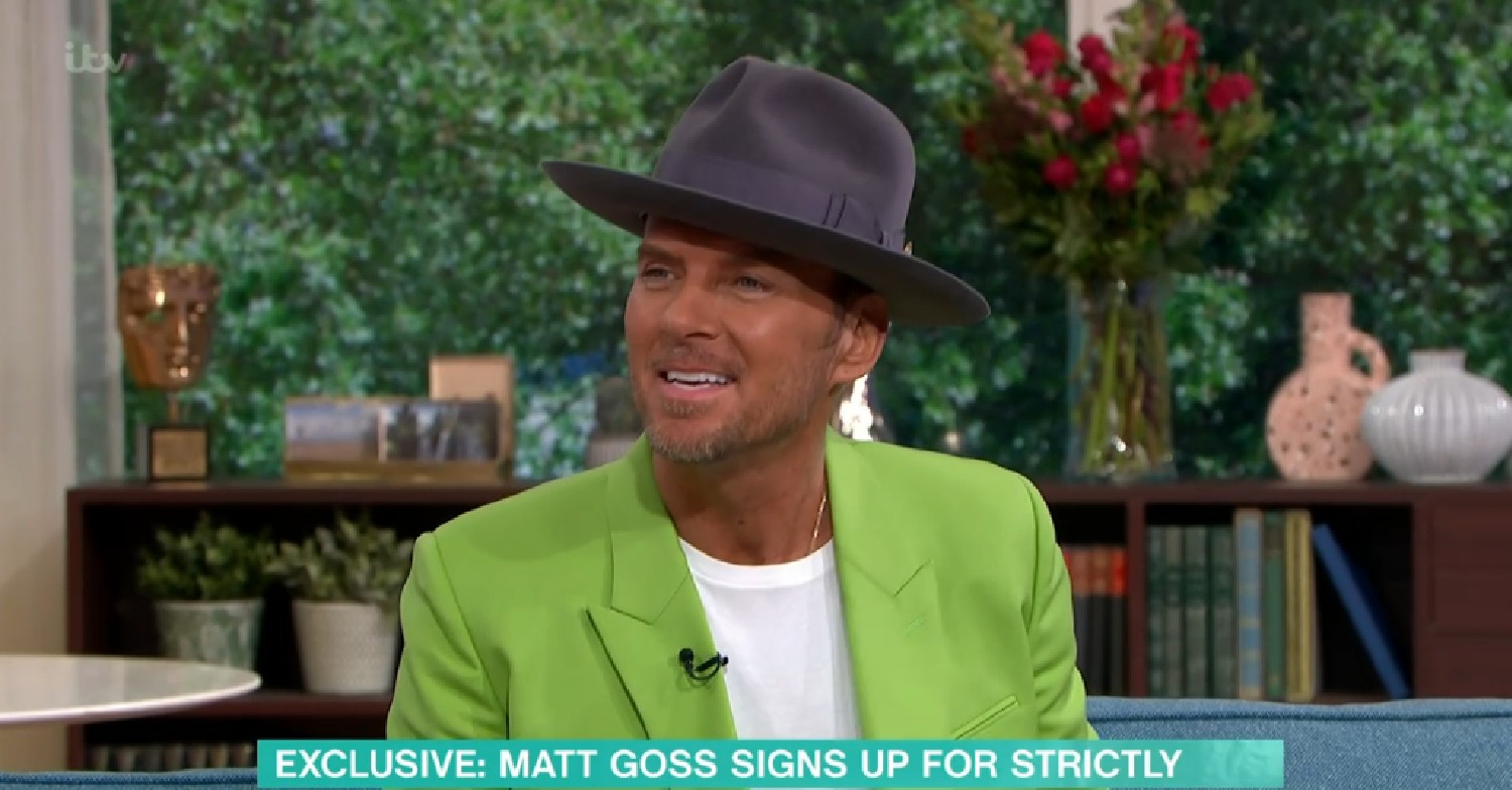 Matt Goss wearing a green suit and hat on This Morning today