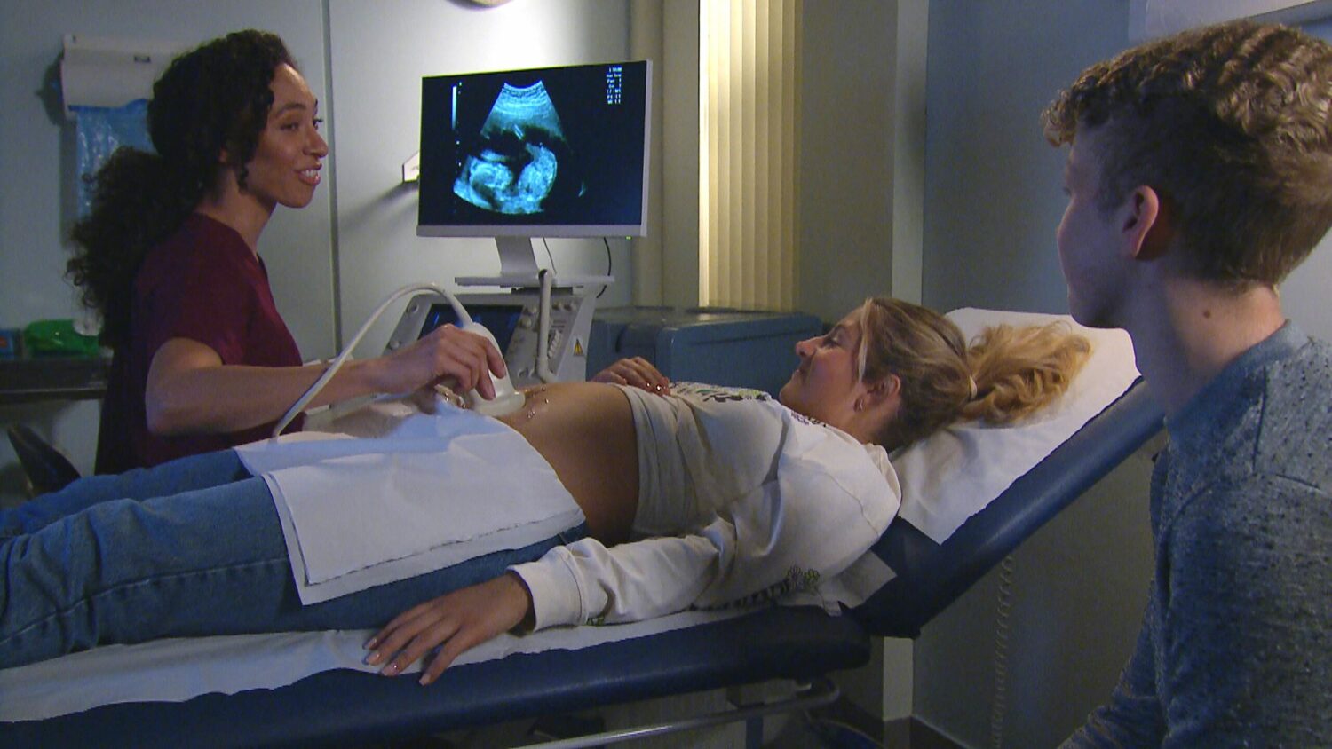 Amelia is due to give birth during the big storm (Credit: ITV)