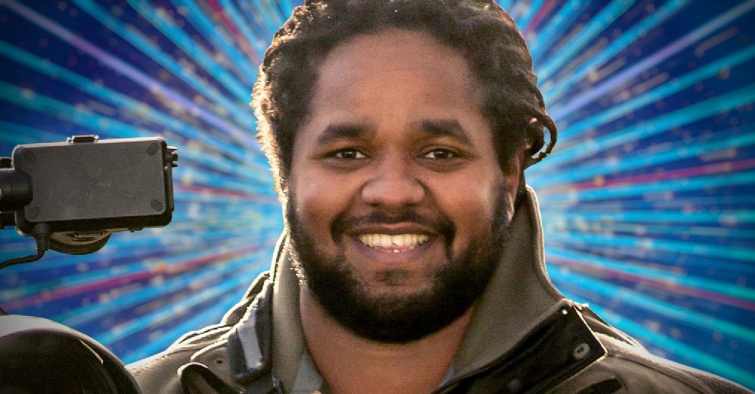 Hamza Yassin smiling in Strictly 2022 promo photo