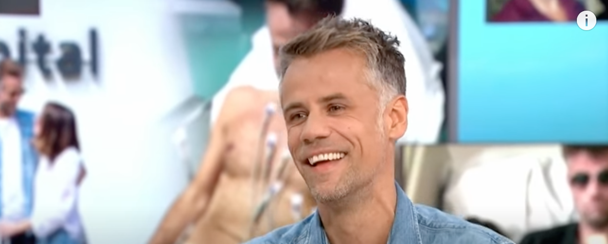 Richard Bacon smiling