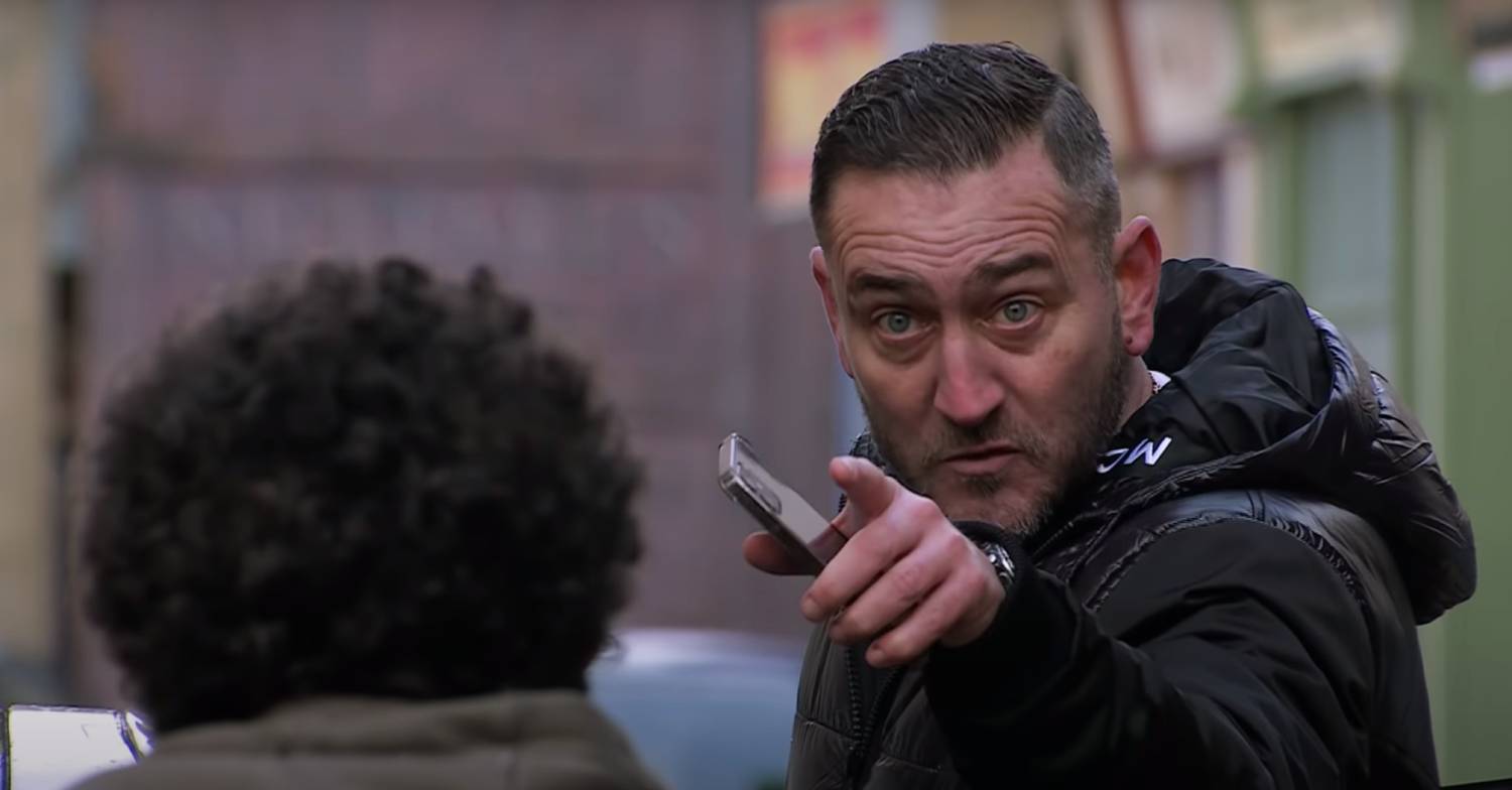 Harvey pointing in Corrie