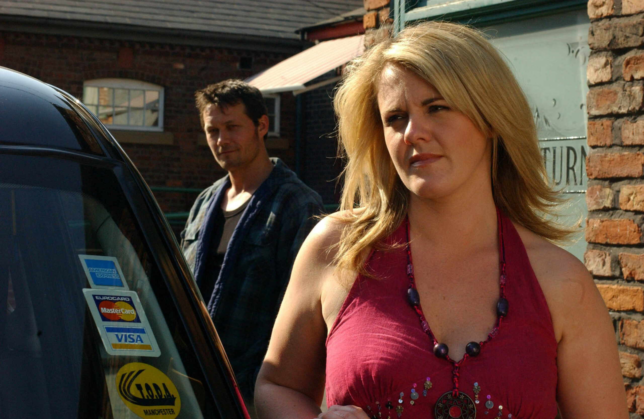 Coronation Street Charlie watches on as Shelley gets in a taxi and leaves