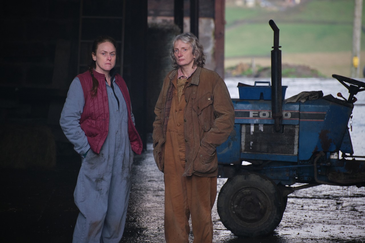 JENNIFER HENNESSY as Moll and AMANDA JONES as Lorna Spalden.