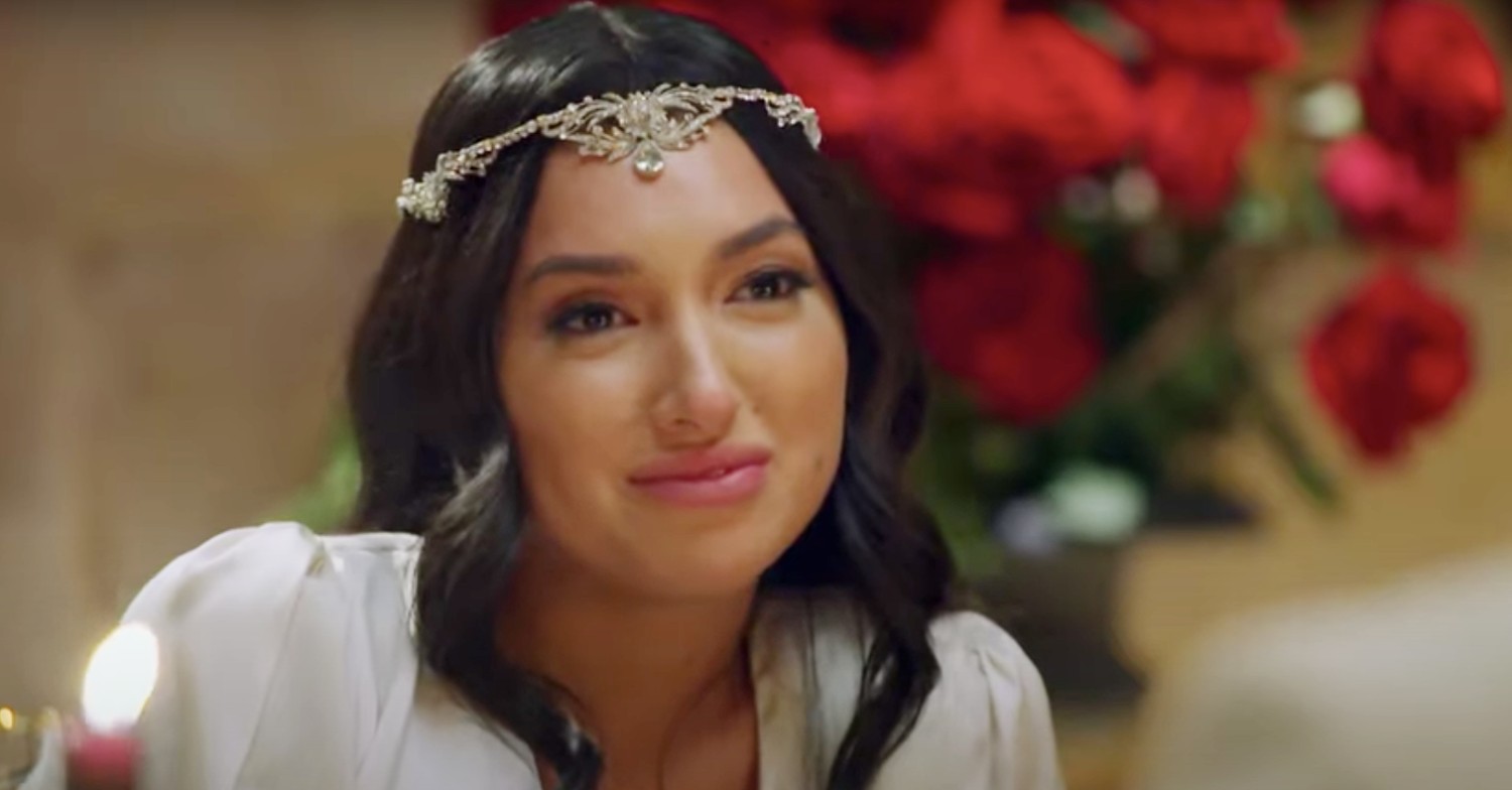 Ella Ding dressed in white on MAFSA