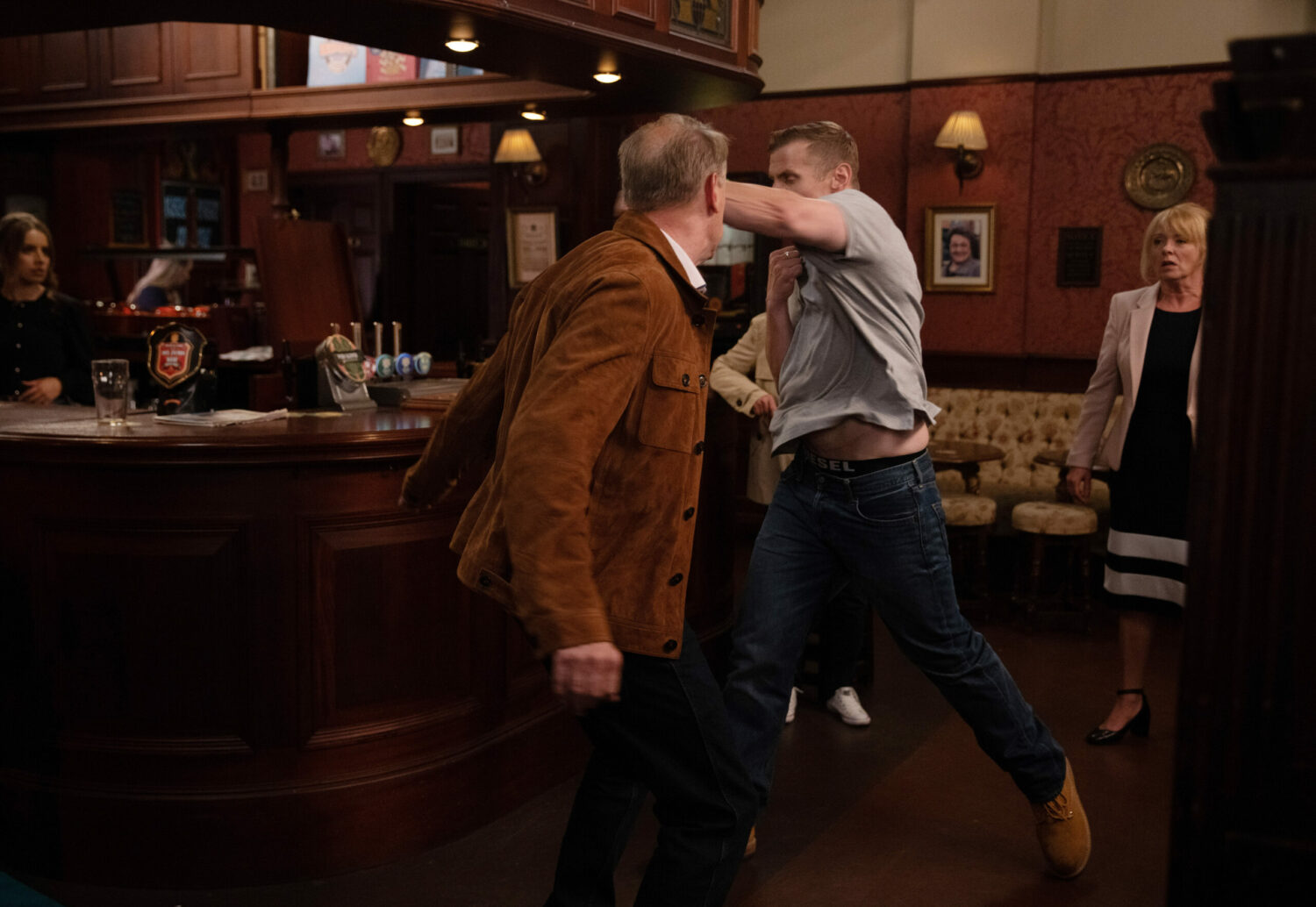 Coronation Street Stephen and Leo fighting