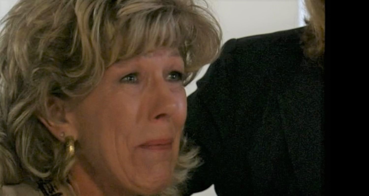 Coronation street Audrey is comforted by Gail after Alma's death