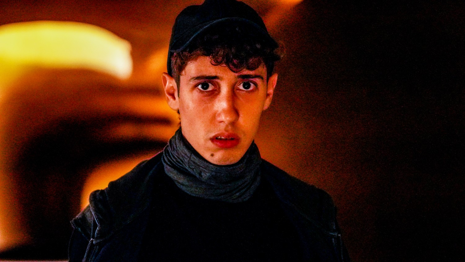 Flavio looks afraid in the first episode of Crossfire