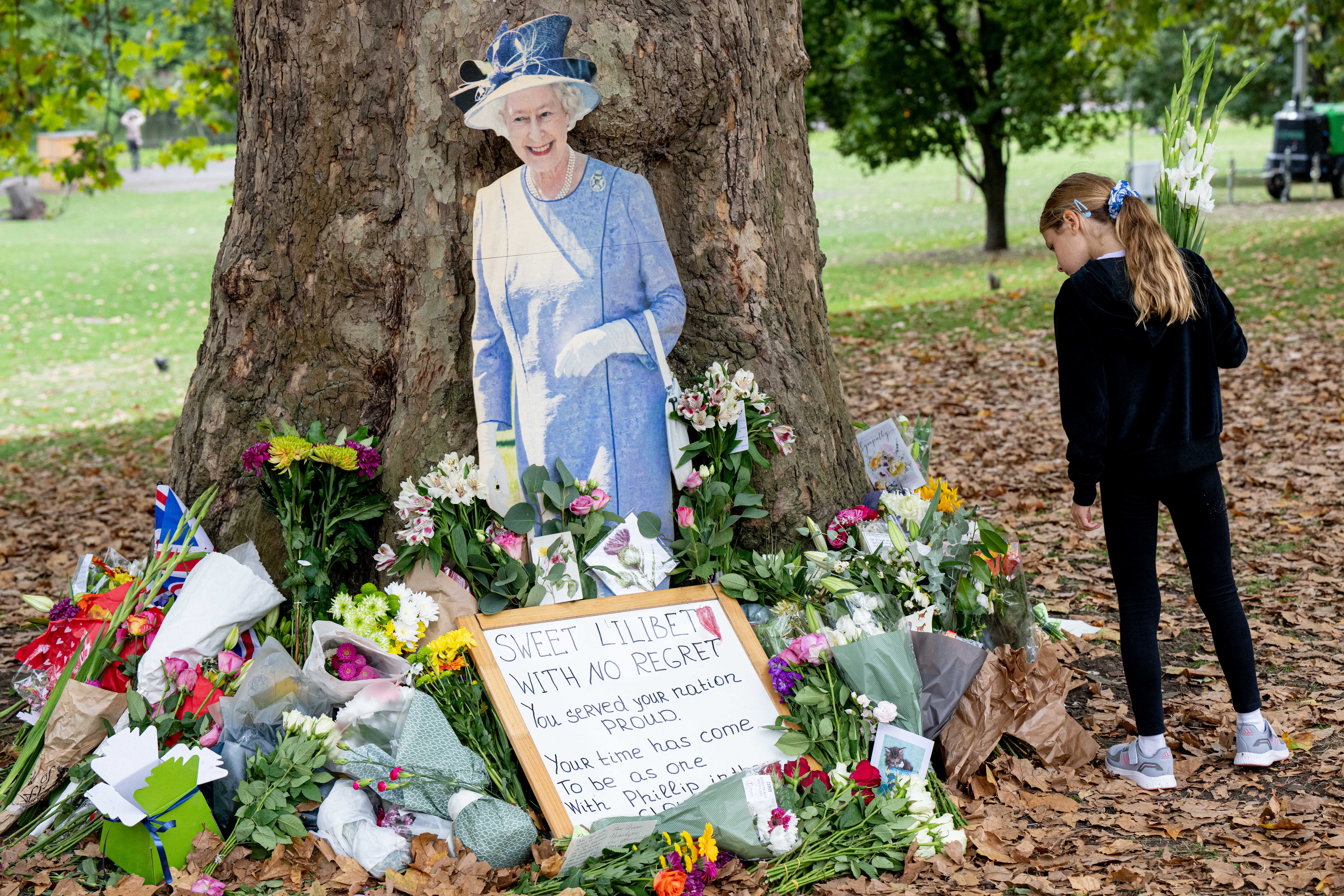Tributes left for Queen Elizabeth II