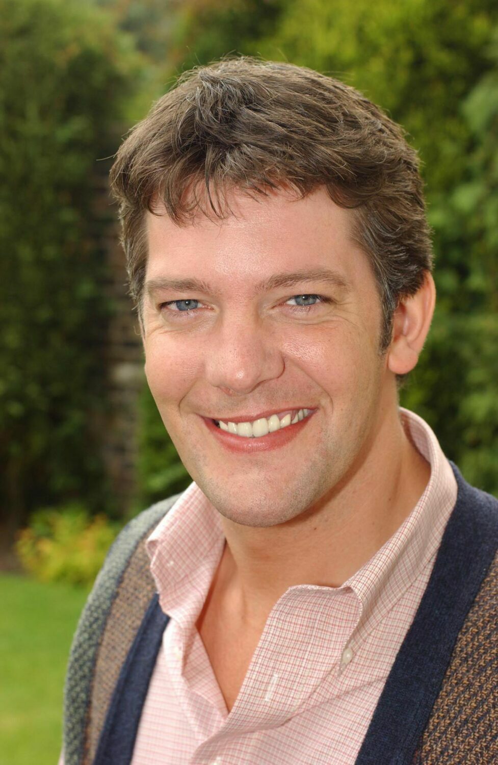 Same Kane smiles as creepy Gary Adams in Coronation Street