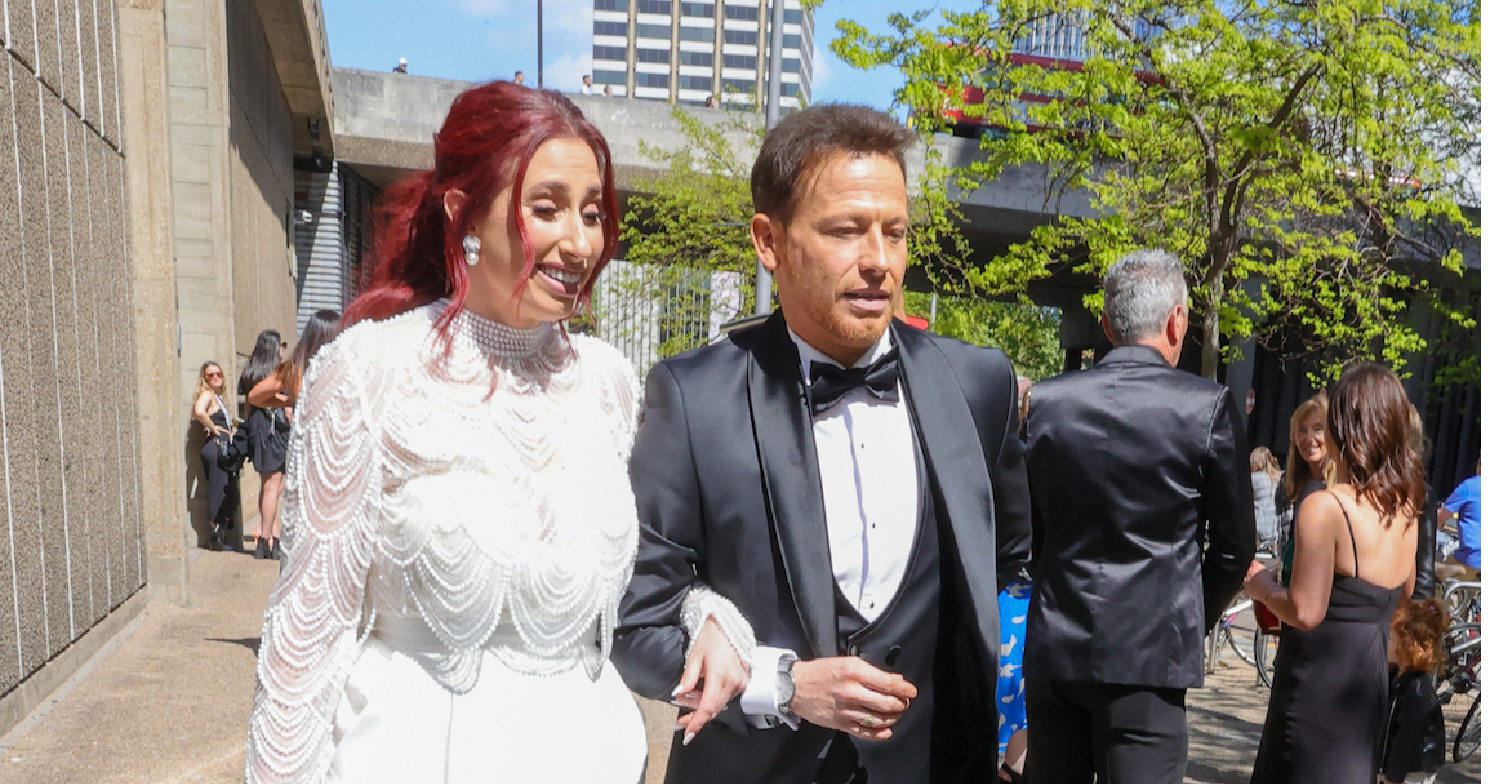 Stacey Solomon and Joe Swash arm in arm on the red carpet
