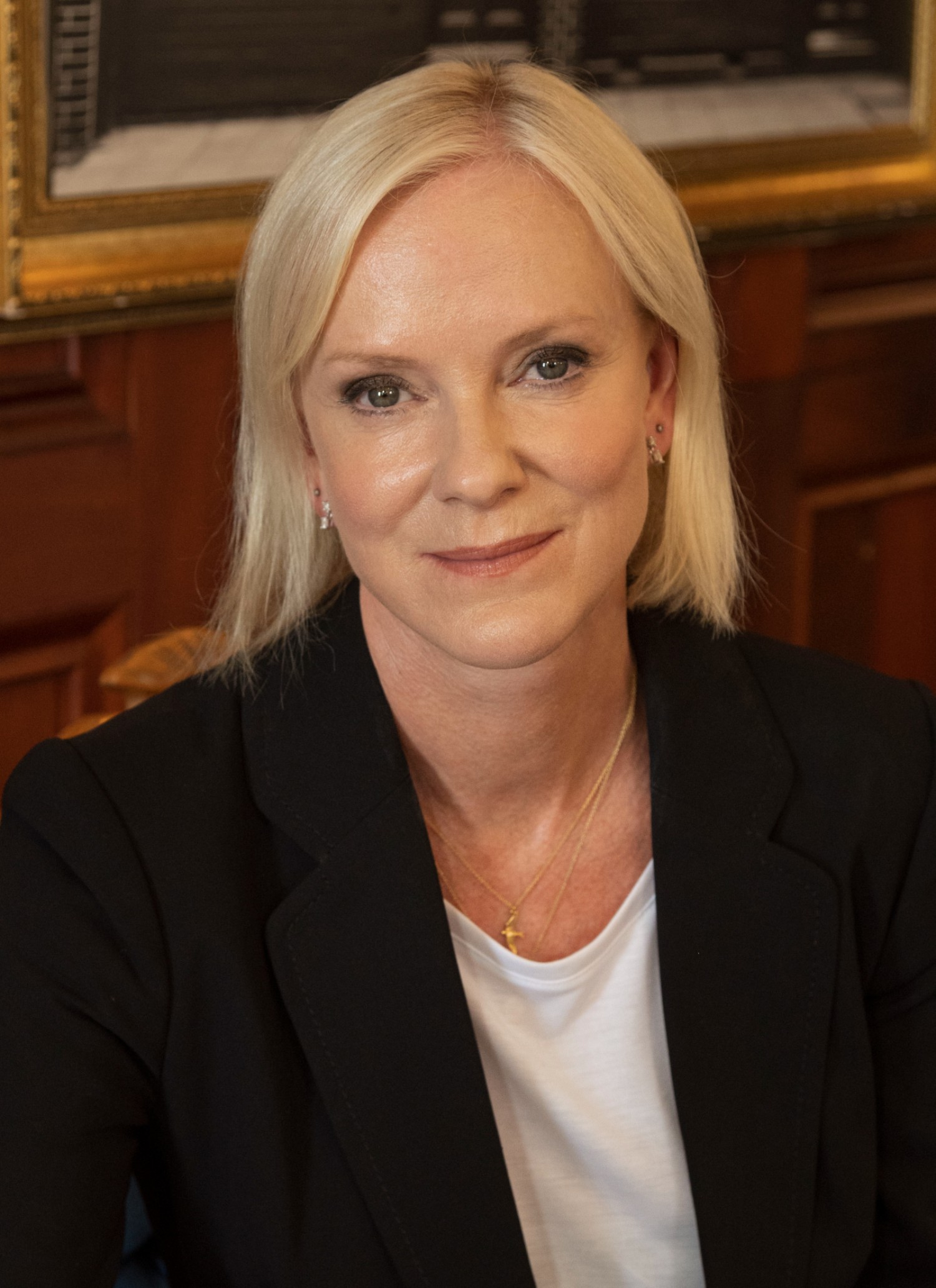 Hermione Norris smiling in Doc Martin