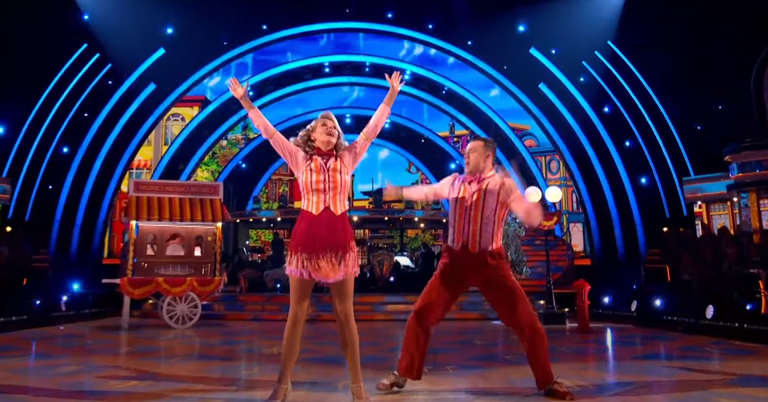 Kaye Adams jumping up and dancing on Strictly