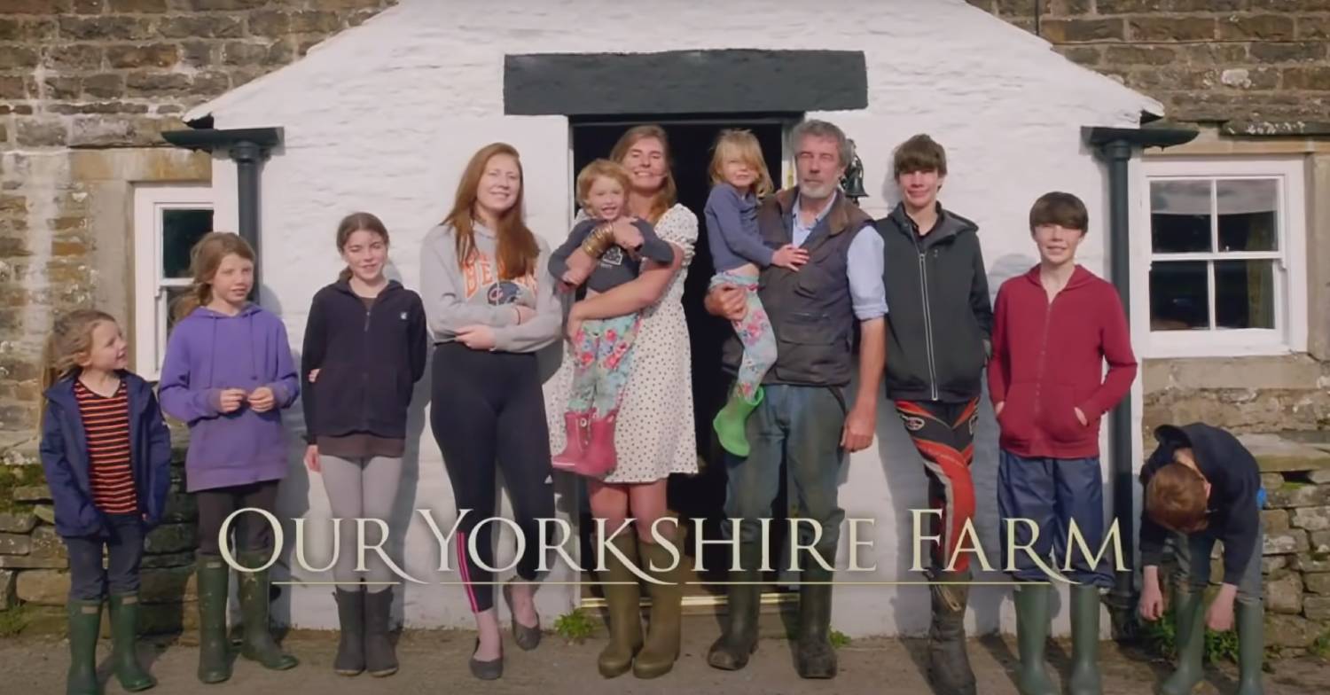 Amanda Owen and Clive Owen with their children