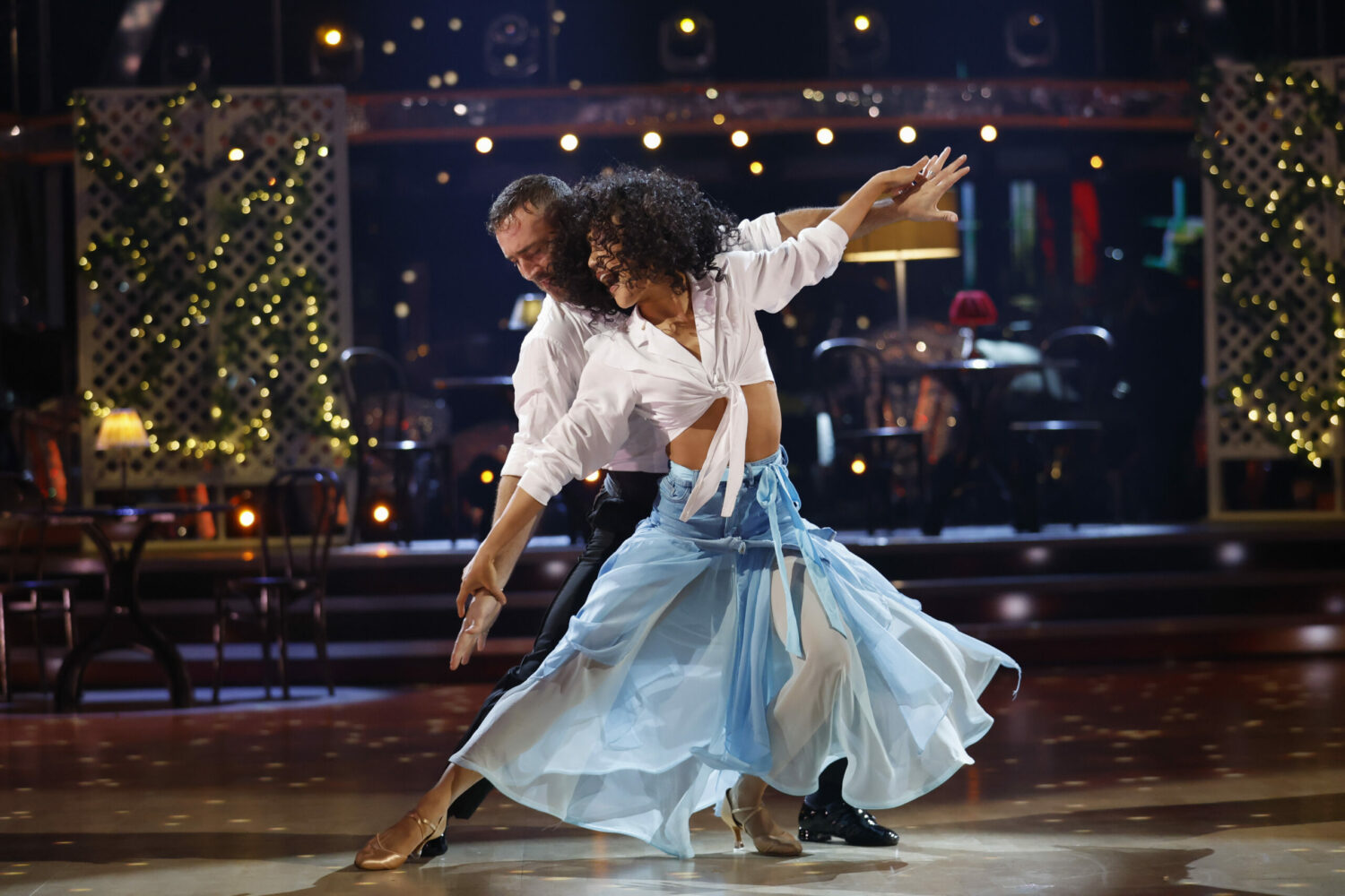 Strictly Will Mellor and Nancy Xu smoulder in American Smooth