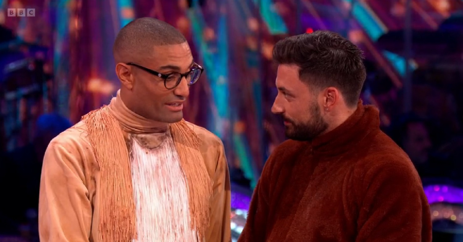 Richie Anderson speaks to Giovanni Pernice during Strictly reults show