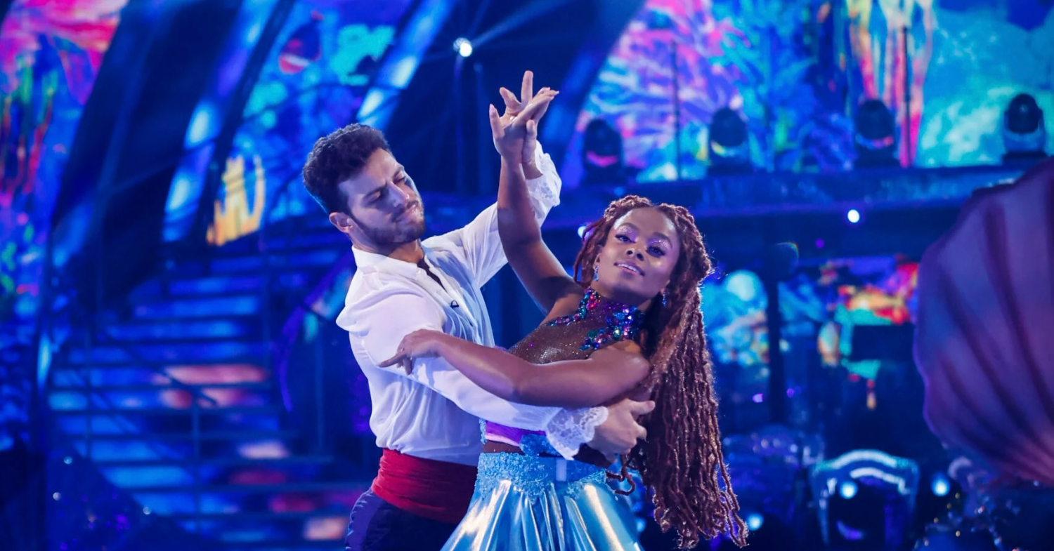 Fleur and Vito dancing on Saturday night's show