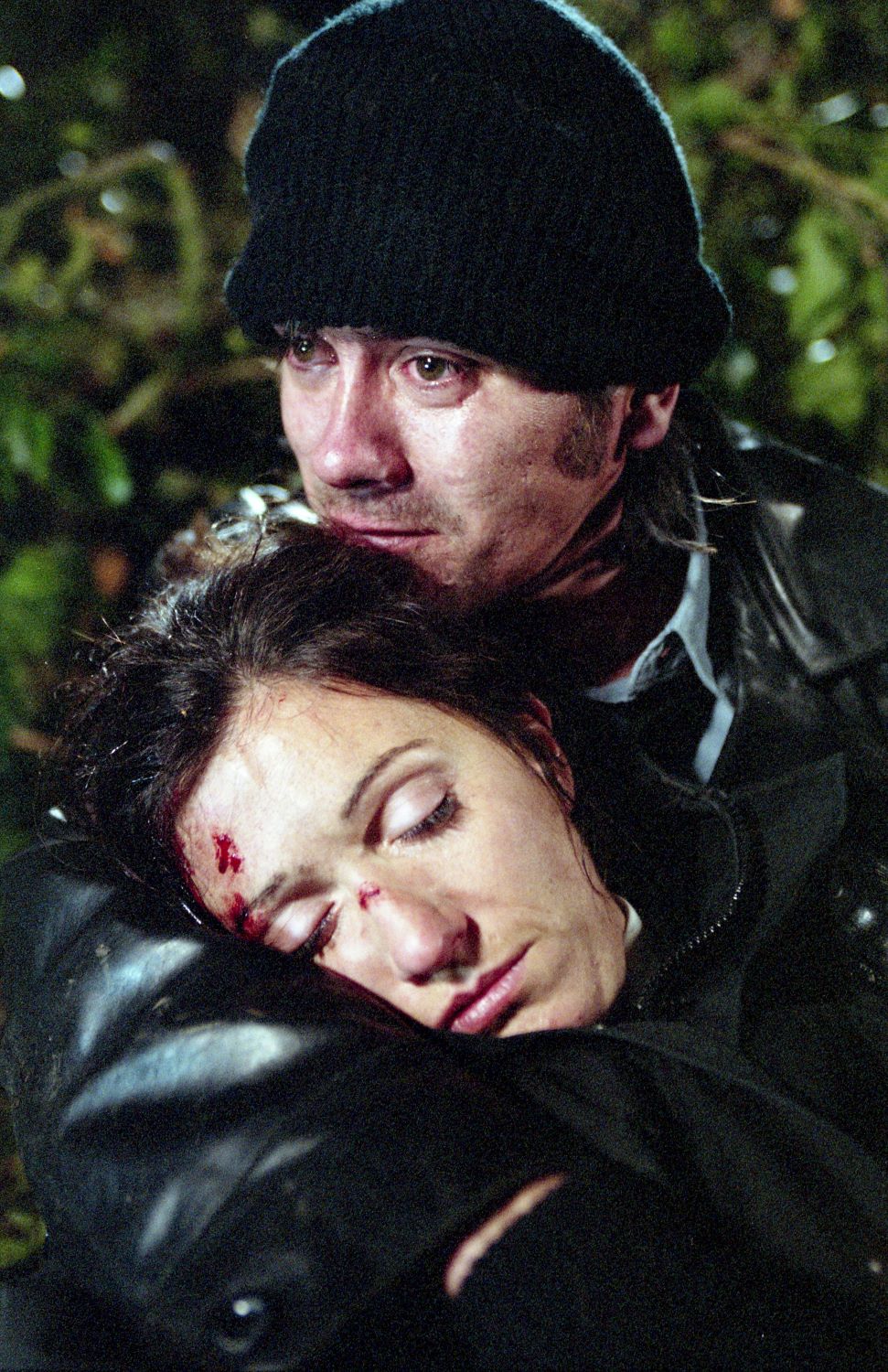 Emmerdale Cain Dingle holds dying Angie Reynolds in his arms