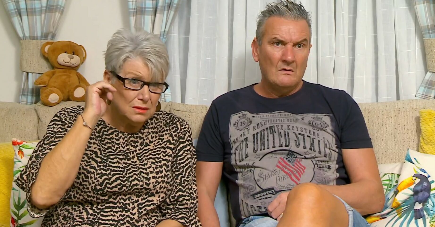 Gogglebox Jenny and Lee look confused